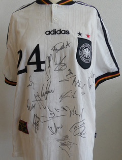 Signiertes Deutschland Trikot